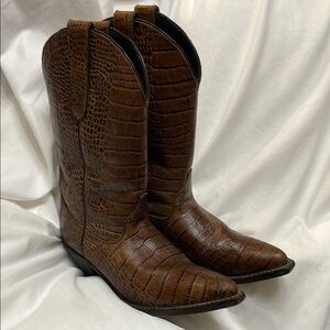 Brown Croc-Embossed Women's Cowboy Western Boots